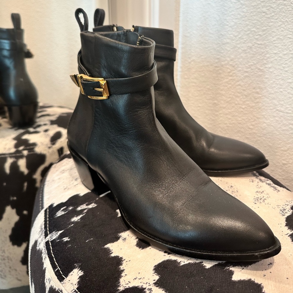 Thursday Boots Charm - Size 7